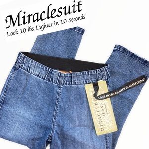 NWT MiracleSuit Miracle Body Crop Jeans 🖤 4